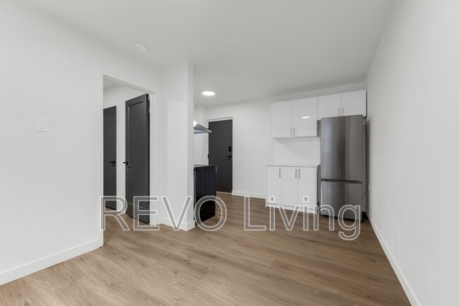 Building Photo - 62 Triller Ave