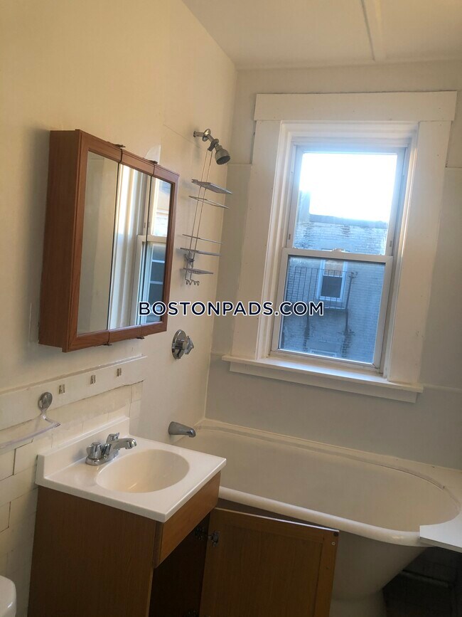 Foto del edificio - 1179 Boylston St