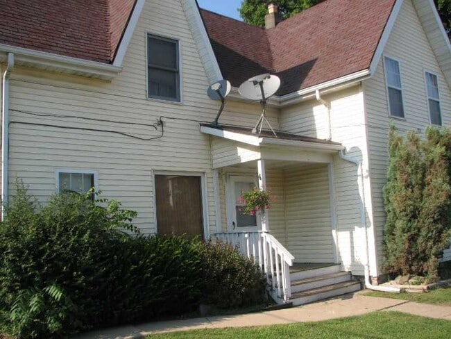 Building Photo - 151 W Battle Creek St