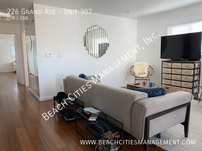 Building Photo - Charming 2 Bedroom 2 Bath condo in Belmont...