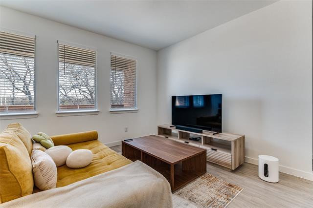 Foto del edificio - 3609 Grace Ln