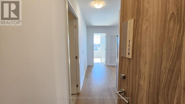 Building Photo - 3100 Keele St