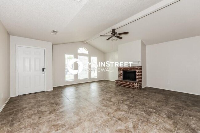 Building Photo - 3 Bedroom Pet-Friendly Home in Fort Worth,...