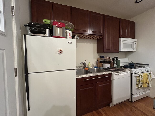 Foto del edificio - 4621 N Rockwell St