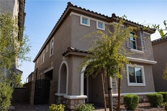 Building Photo - 10561 Sariah Skye Ave