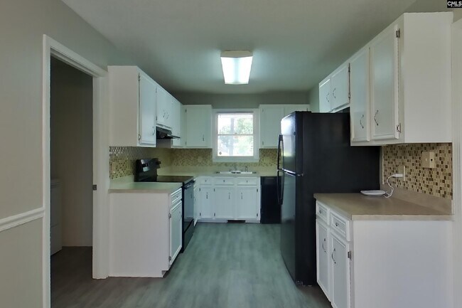 Building Photo - 529 Ferncliffe Rd