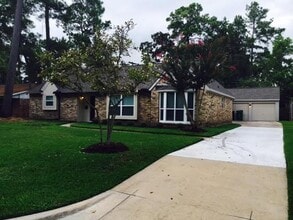 Building Photo - 10127 Hanka Dr