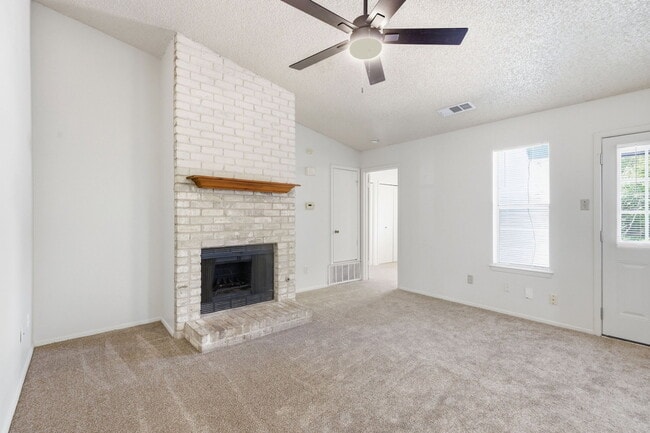 Building Photo - 12805 Tomanet Trail