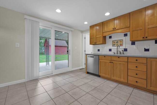Foto del edificio - 470 Amesbury Dr