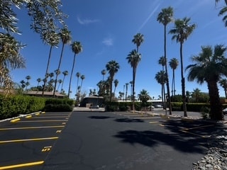 Building Photo - Twin Palms Apartments