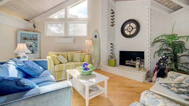 Foto del edificio - 94 Whiting Ln