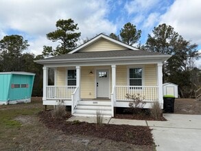 Building Photo - 6690 Eastbrook Ave SW