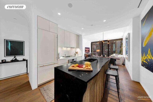 Foto del edificio - 325 W Broadway