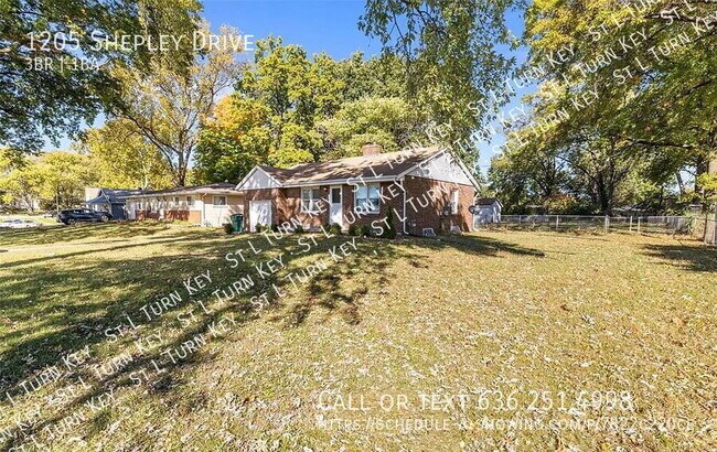 Foto del edificio - 1205 Shepley Dr