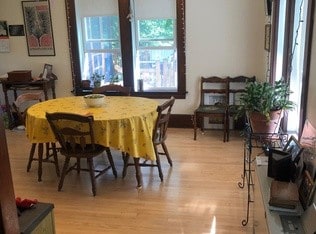 Building Photo - 61 Chestnut St