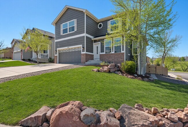 Foto del edificio - Beautiful 2-Story Home In Hidden River. Finished Basement. Turfed Backyard.