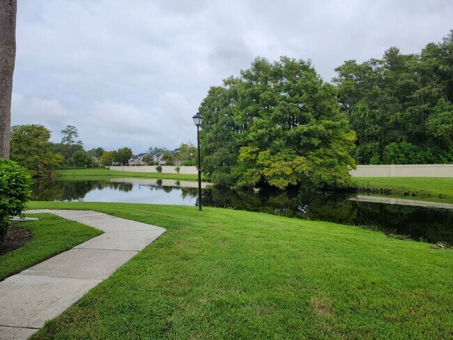 Building Photo - 2260Casc107
