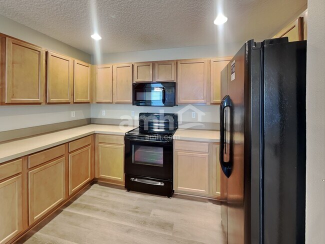 Building Photo - 3305 New Beginnings Ln