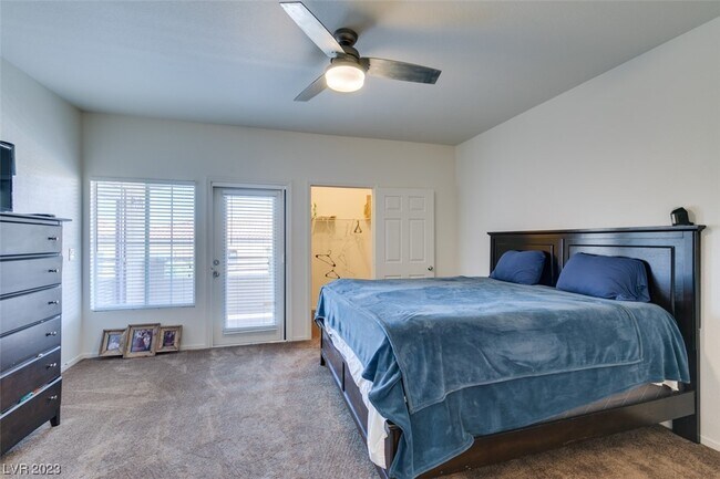 Foto del edificio - 6160 Rumrill St