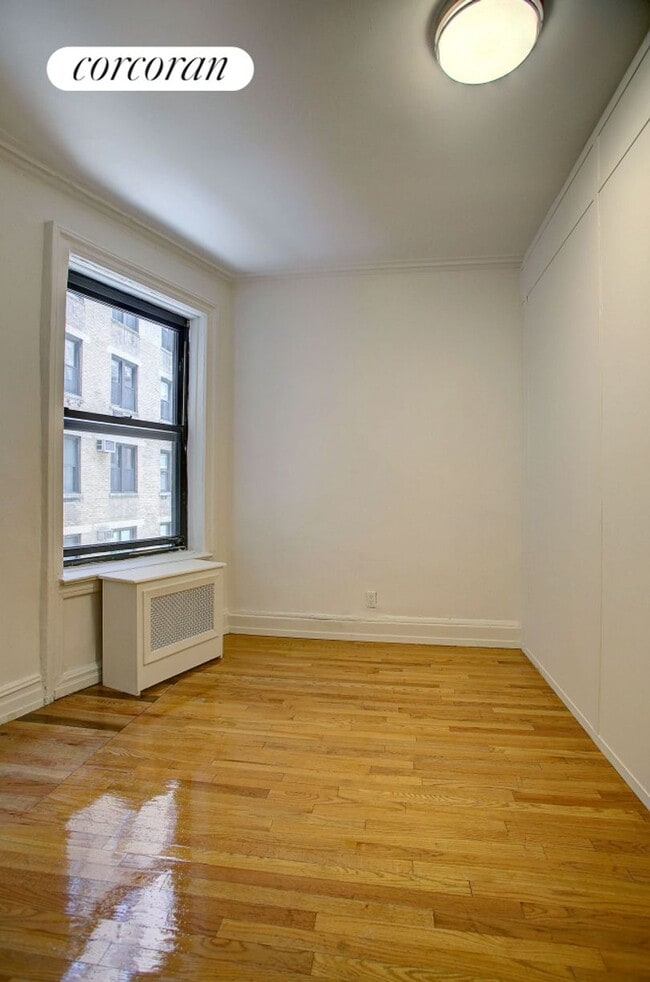 Building Photo - 315 W 102nd St