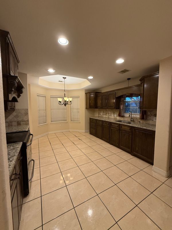 Foto del edificio - 318 Manor Ave