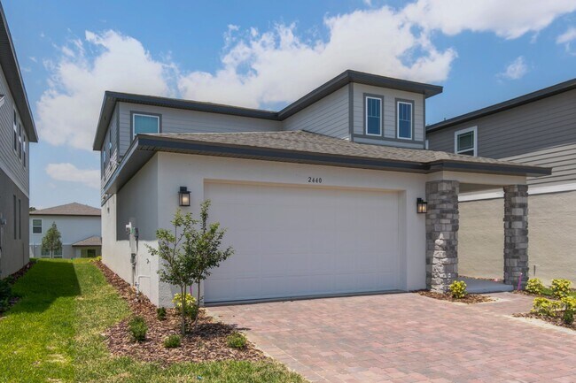 Building Photo - Gorgeous brand new 2 story 4 bed/2.5 bath ...