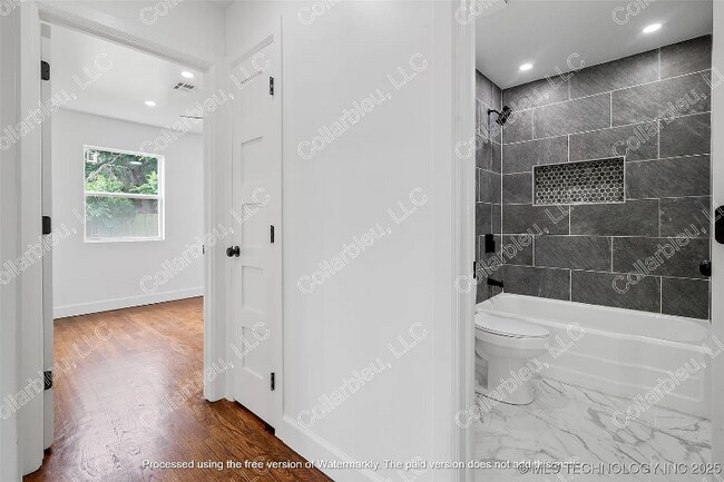 Foto del edificio - 1804 N Louisville Ave