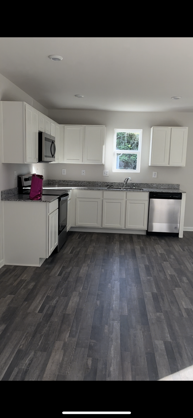 Foto del edificio - 134 Dogwood Ln