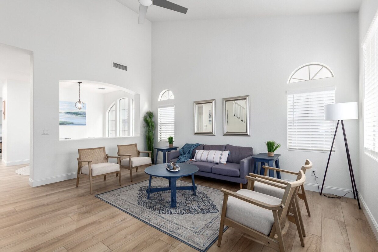 Foto principal - 5260 E Hopi Ave