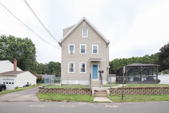 Building Photo - 56 N Spring St