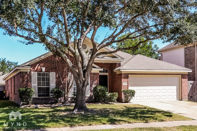 Building Photo - 3638 Slocom Dr
