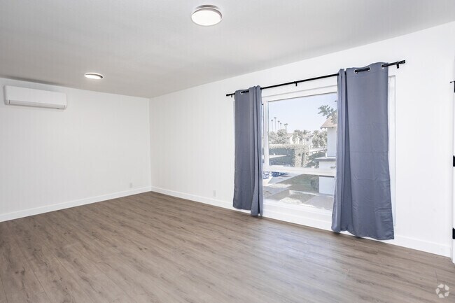 1 habitación, 1 baño - 637 pies cuadrados - Sala de estar - 1623-1629 S Walnut St