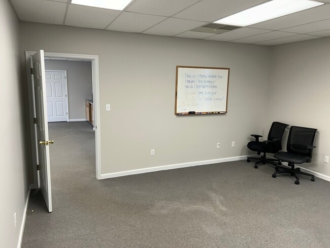 Building Photo - 3696 Waterlick Rd