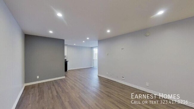 Building Photo - Welcoming 1-Bed + 1-Bath in LaBrea/Melrose...