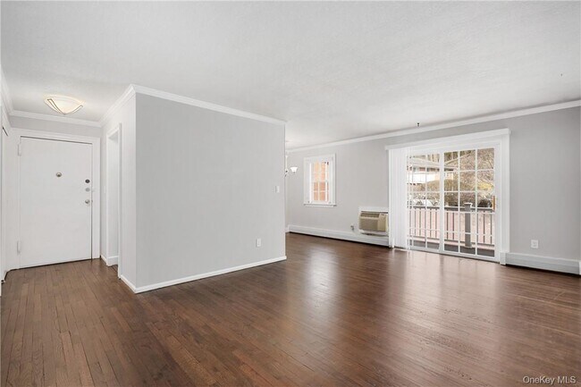 Building Photo - 114 Nottingham Rd