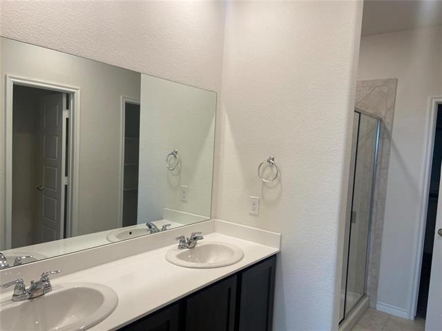 Foto del edificio - 405 Pleasant Hill Ln