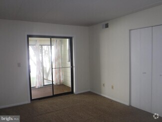Building Photo - 1302 Afton Ct