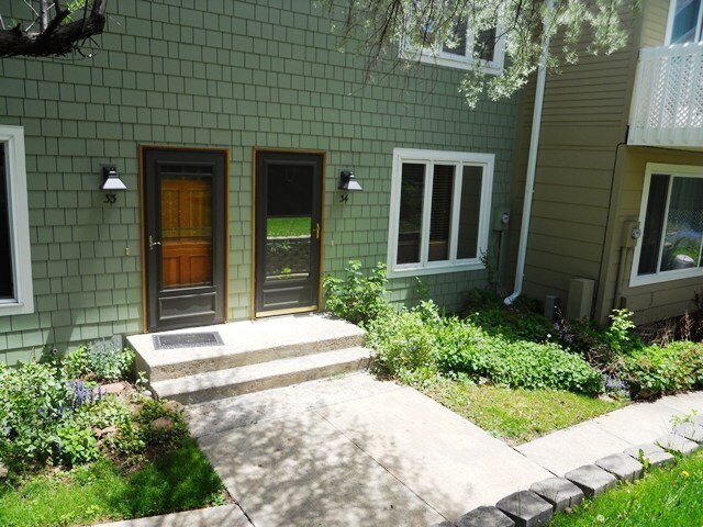 Foto del edificio - Three bedroom on Broadway in N. Boulder