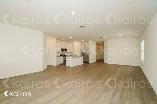 Foto del edificio - 13510 Flume Rdg