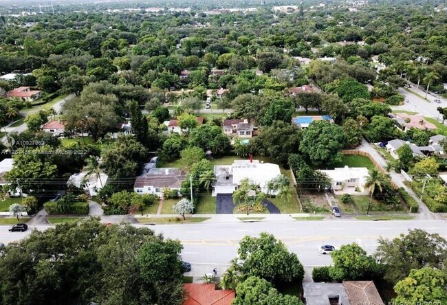 Foto del edificio - 45 NW 103rd St