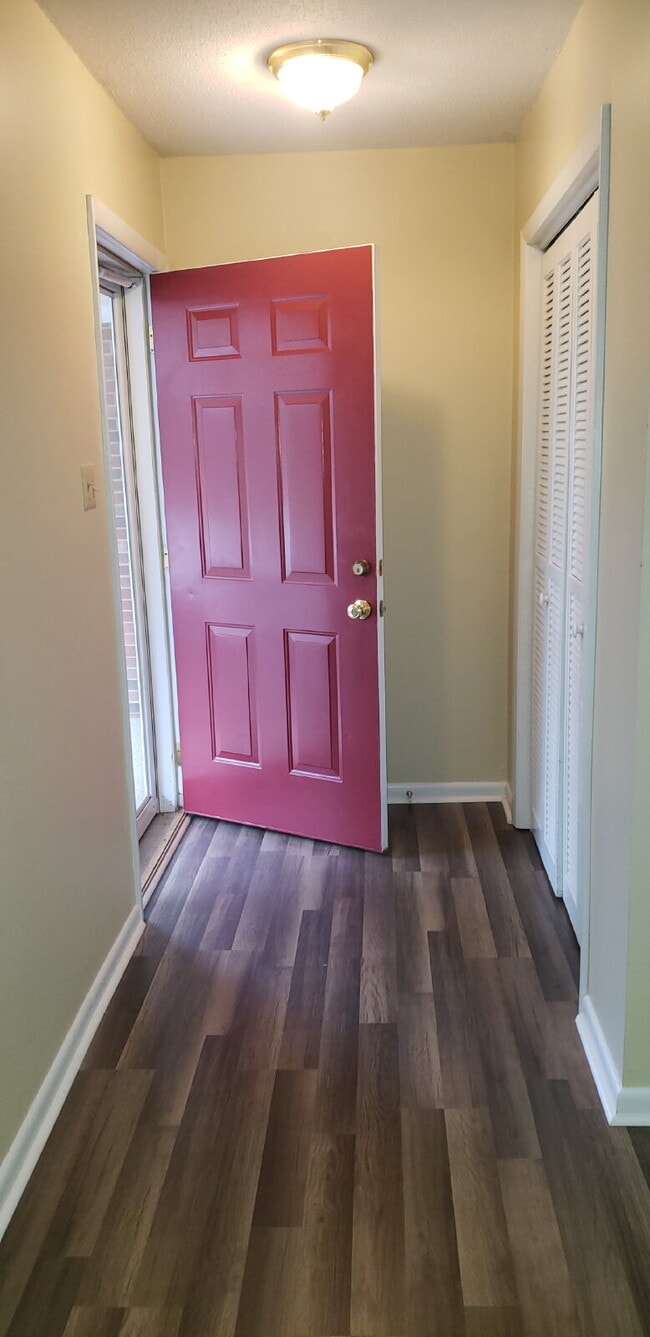 Building Photo - 2 BR, 1 BA APARTMENT- SCOTT HILLS (GOLDSBORO, NC) WATER INCLUDED