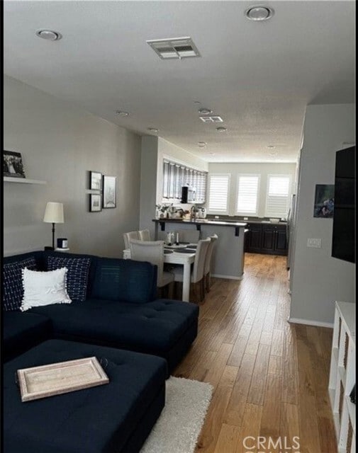 Building Photo - 905 N Bouquet Ct