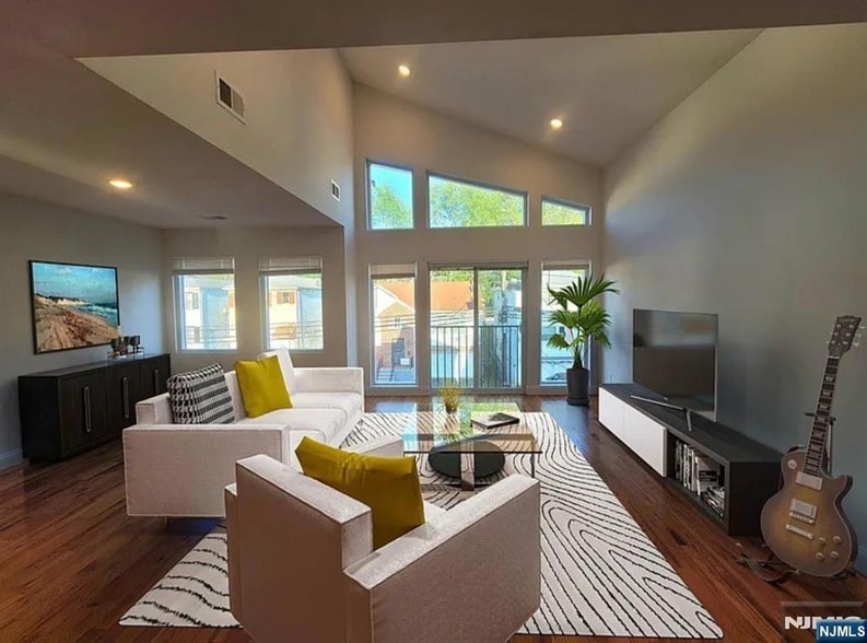 Photo - 129 Brookdale Avenue Unit 2