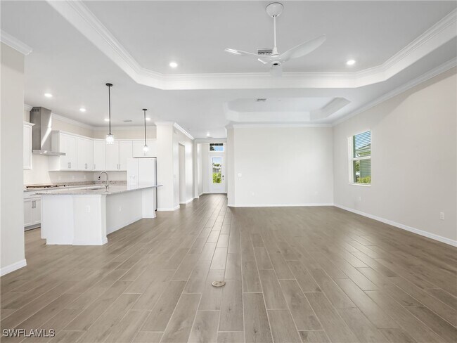 Building Photo - 15904 Sugar Hl Dr