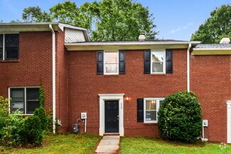 Building Photo - 988 Park Gate Pl
