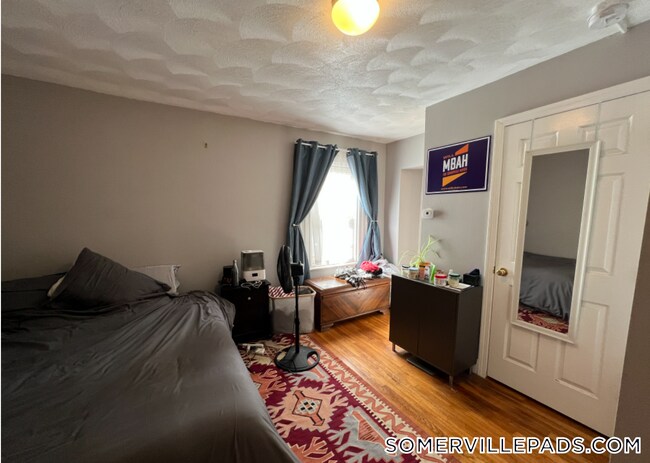 Foto del edificio - 639 Somerville Ave