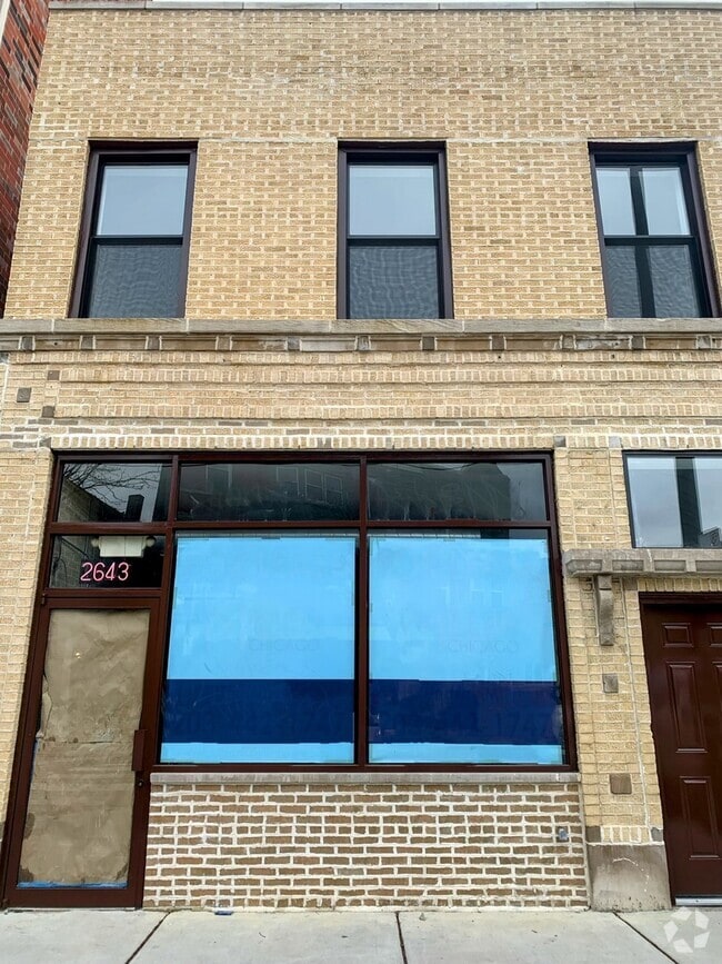 Building Photo - 2643 W Armitage Ave