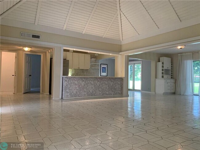 Building Photo - 6100 Orchard Tree Ln