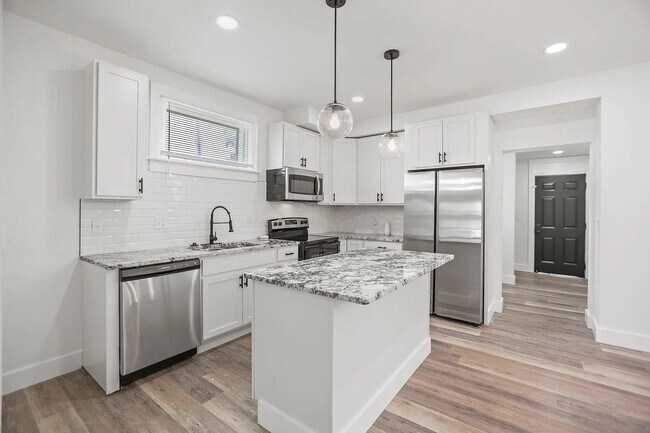 Foto del edificio - 852 Oakwood Ave