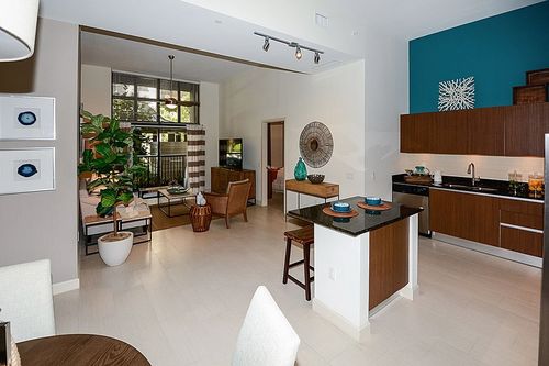 Foto del edificio - 500 NE 5th Ave